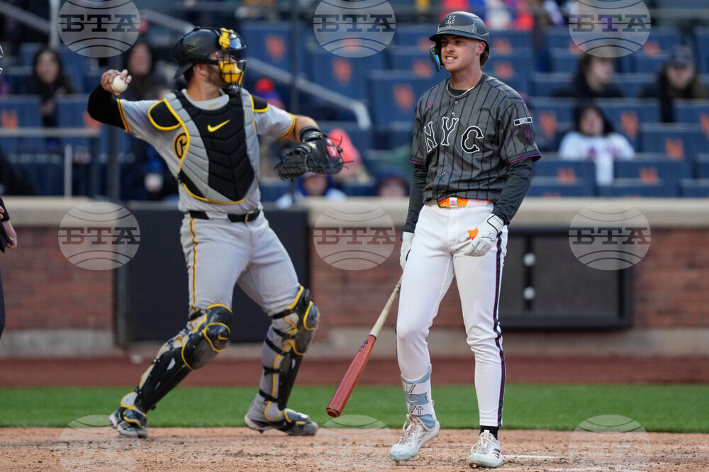 Pirates Mets Baseball