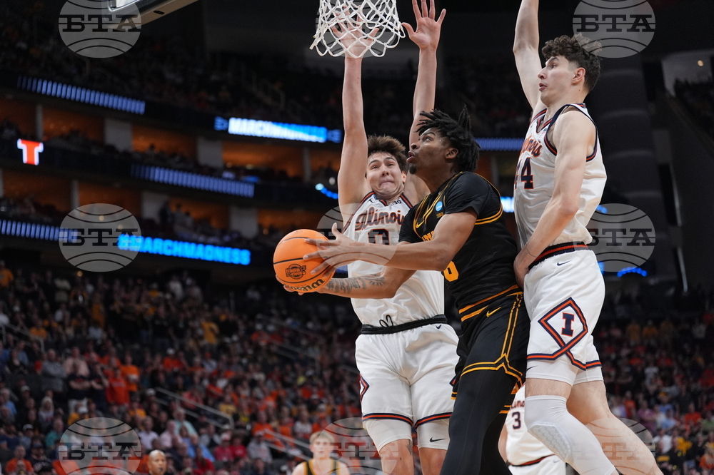 NCAA Iowa Illinois Basketball