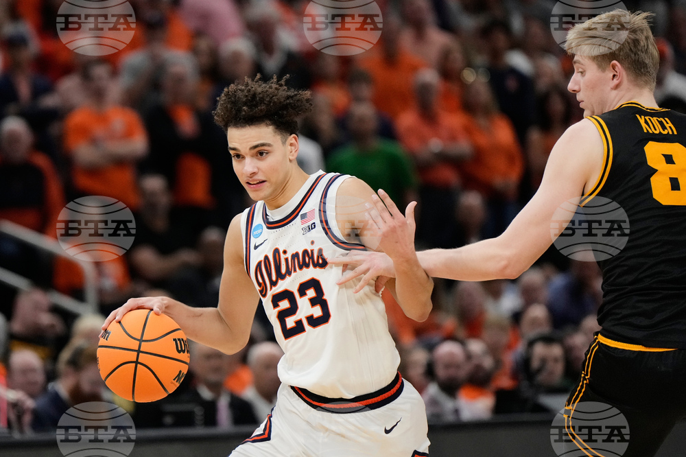 NCAA Iowa Illinois Basketball