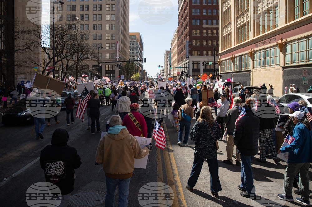 No Kings Protest Kansas