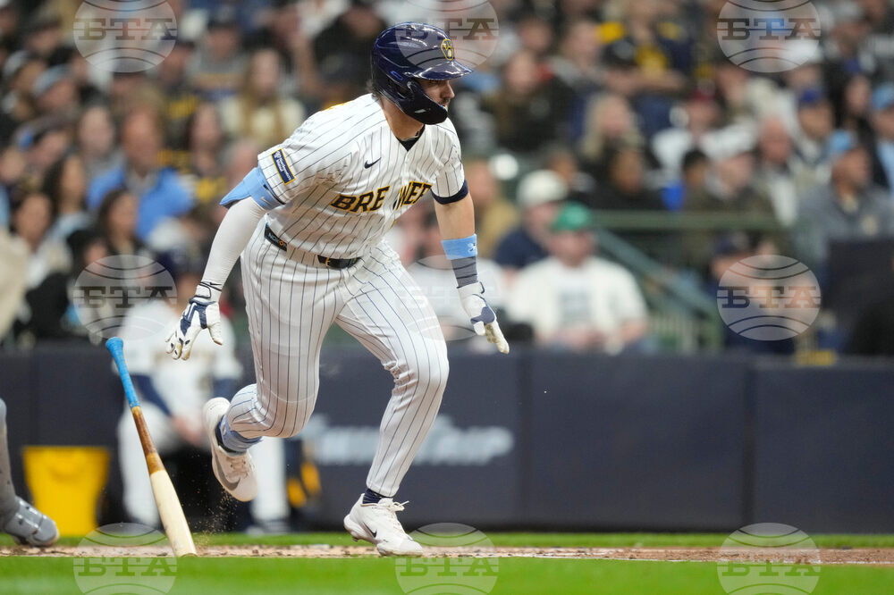 White Sox Brewers Baseball