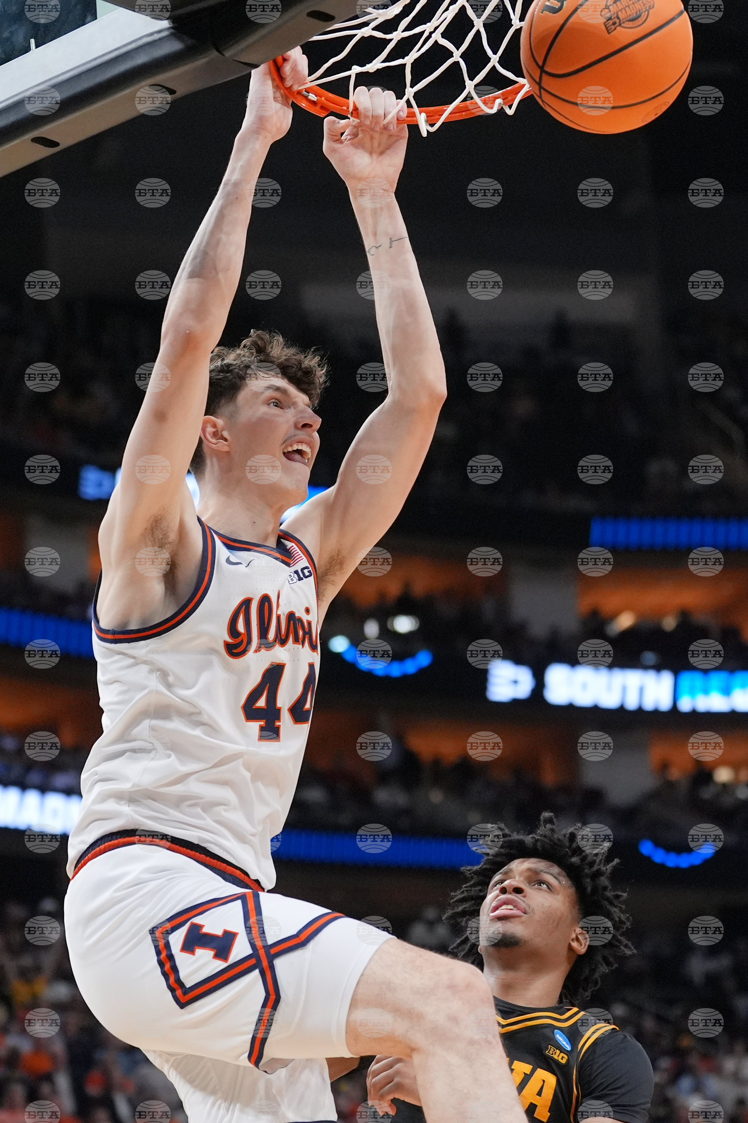 NCAA Iowa Illinois Basketball