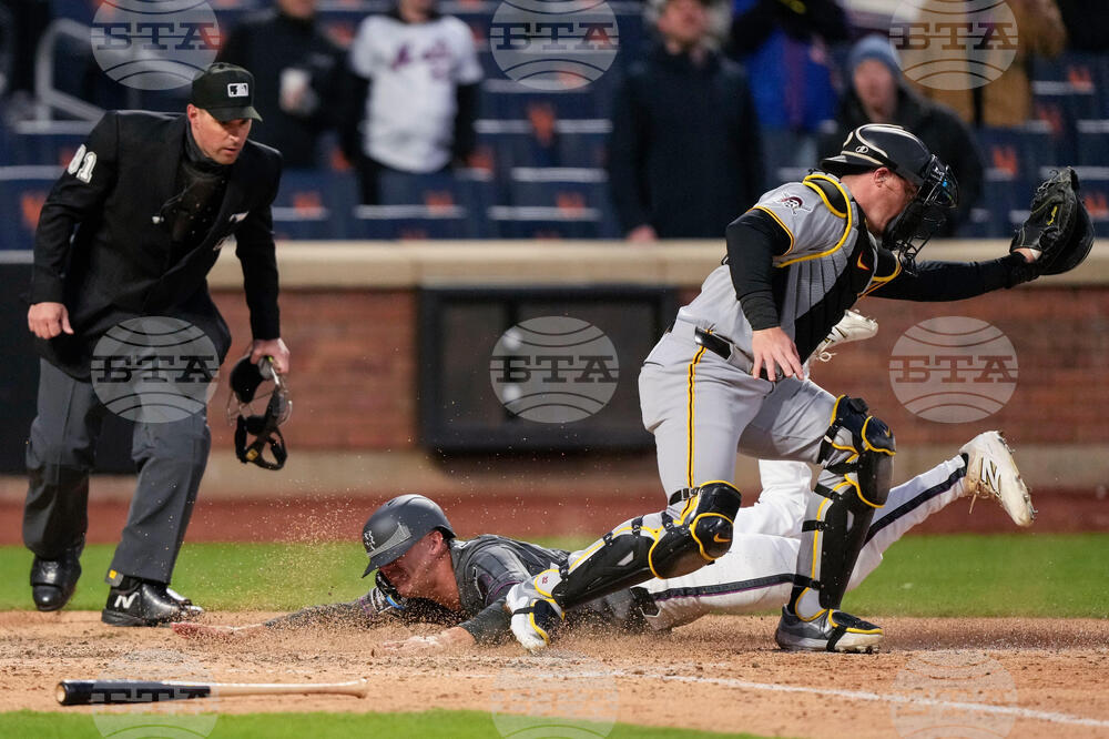 Pirates Mets Baseball