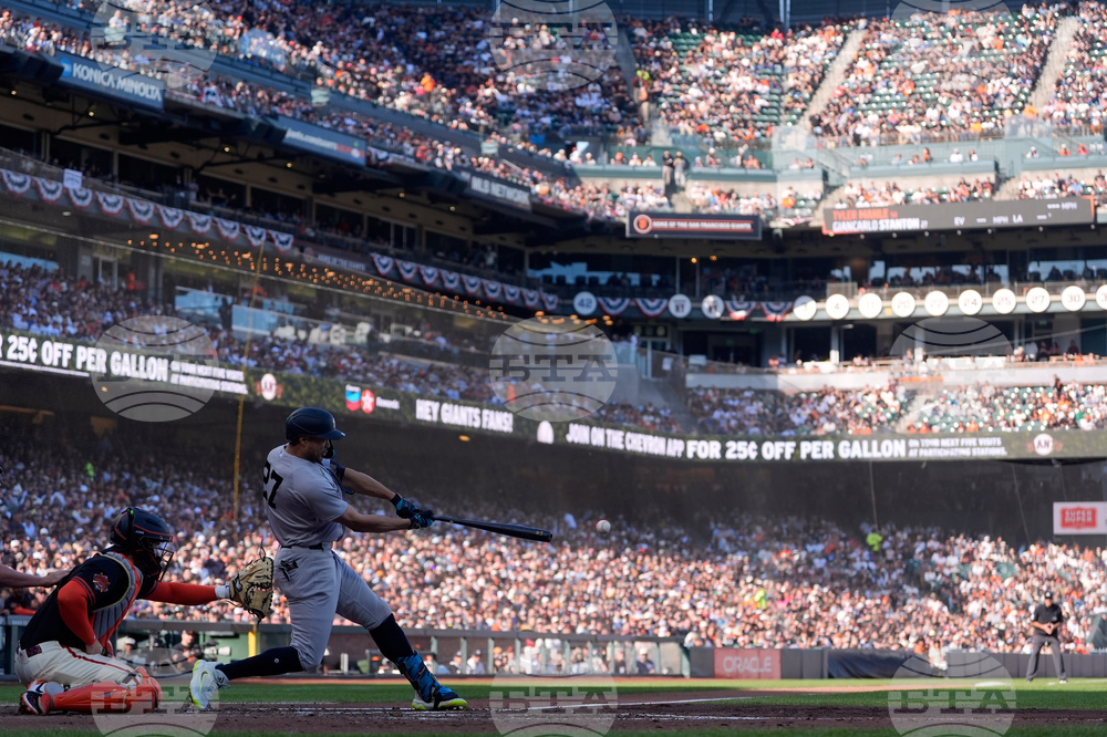 Yankees Giants Baseball