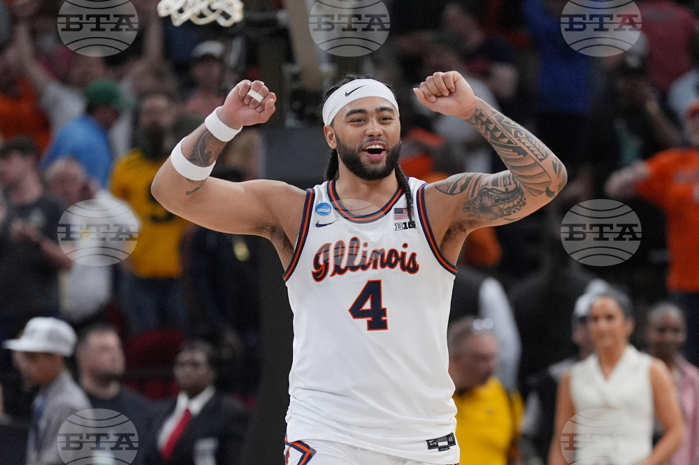 NCAA Iowa Illinois Basketball