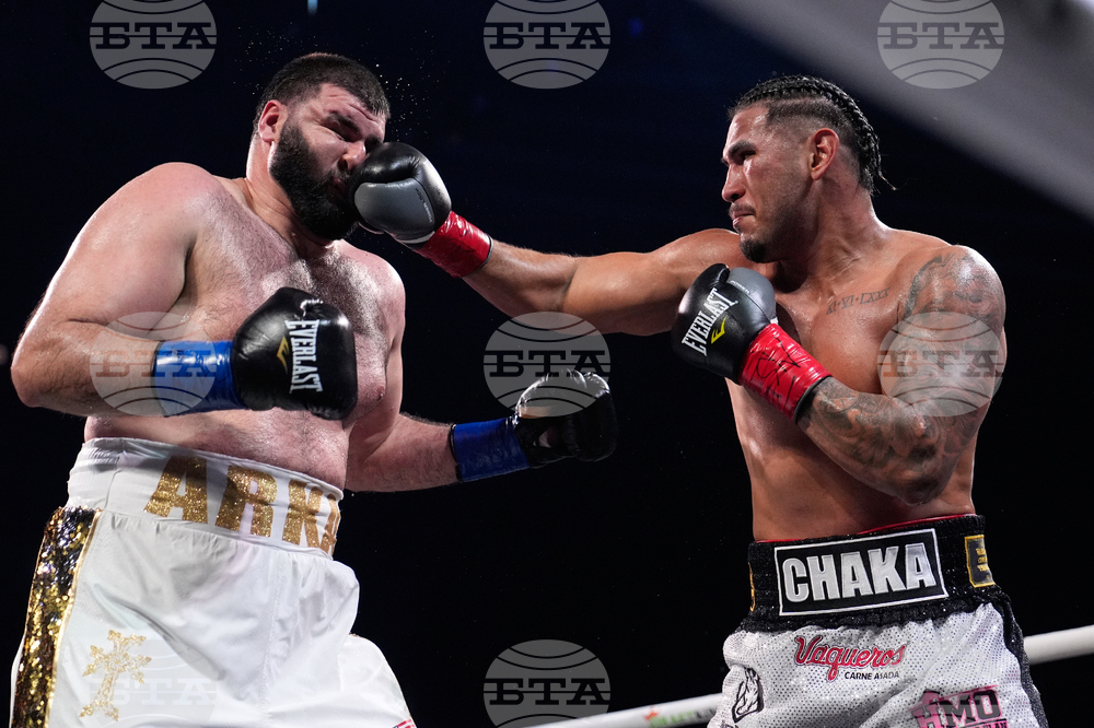 Hovhannisyan Navarro Boxing