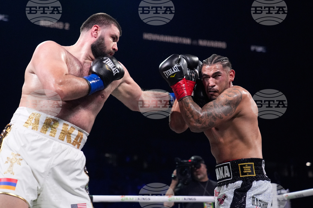 Hovhannisyan Navarro Boxing