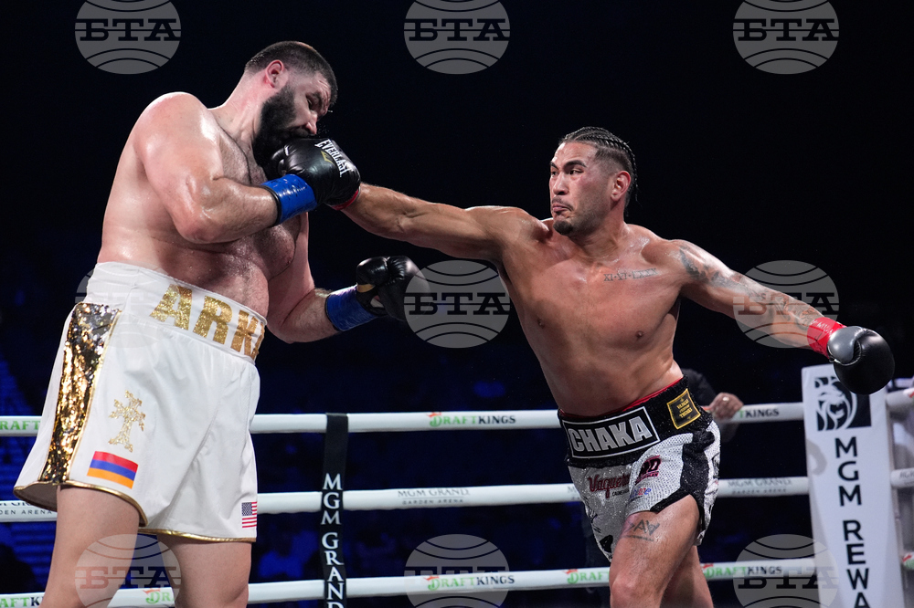 Hovhannisyan Navarro Boxing