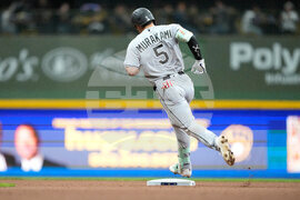 White Sox Brewers Baseball
