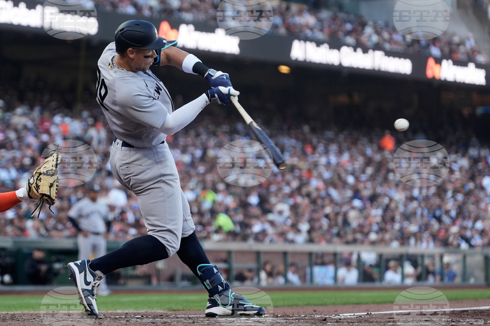 Yankees Giants Baseball