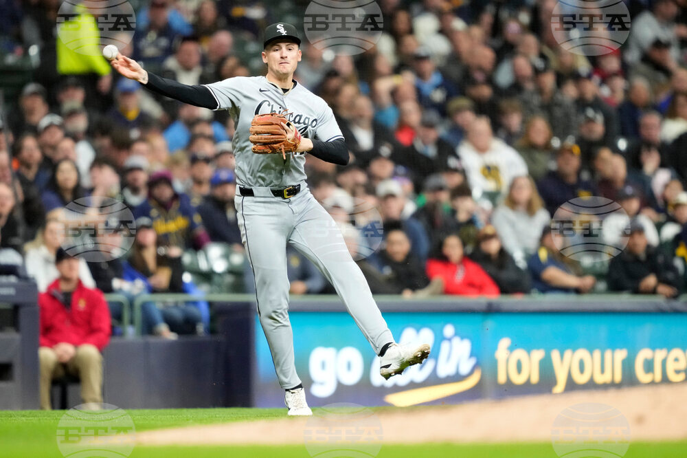 White Sox Brewers Baseball