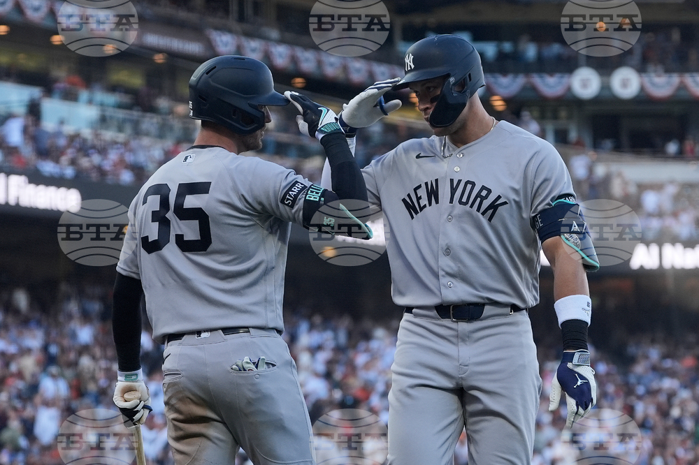 Yankees Giants Baseball