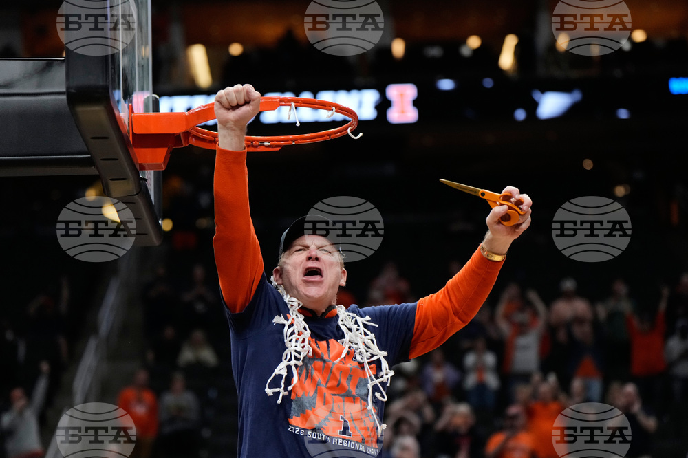 NCAA Iowa Illinois Basketball