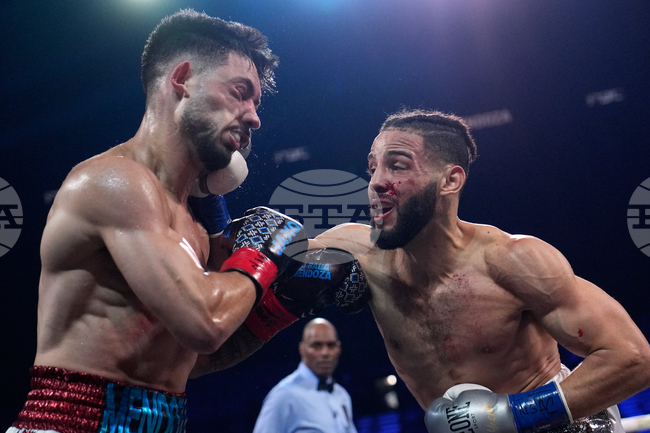 APTOPIX Tellez Mendoza Boxing