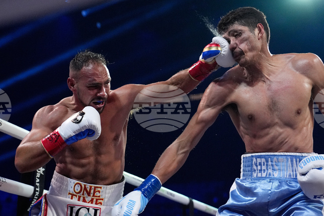 APTOPIX Fundora Thurman Boxing