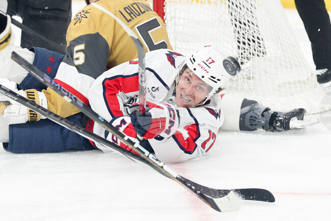 Вашингтон спечели гостуването си срещу Вегас след дузпи в НХЛ, Ню Йорк Айлъндърс надигра Флорида