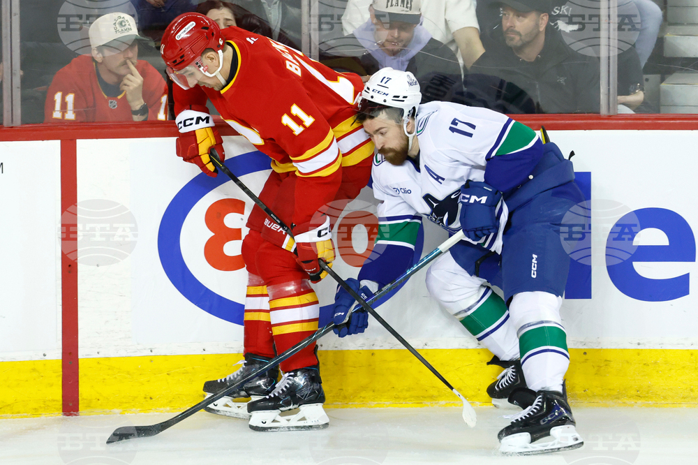 Canucks Flames Hockey