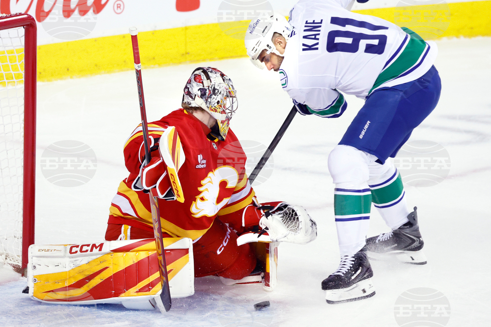 Canucks Flames Hockey