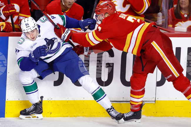 Калгари отбеляза седем гола като домакин на Ванкувър в двубой от Националната хокейна лига