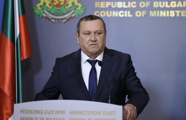 Министър Адемов: Изпратихме два сигнала за използване на социалната система за предизборни цели в прокуратурата