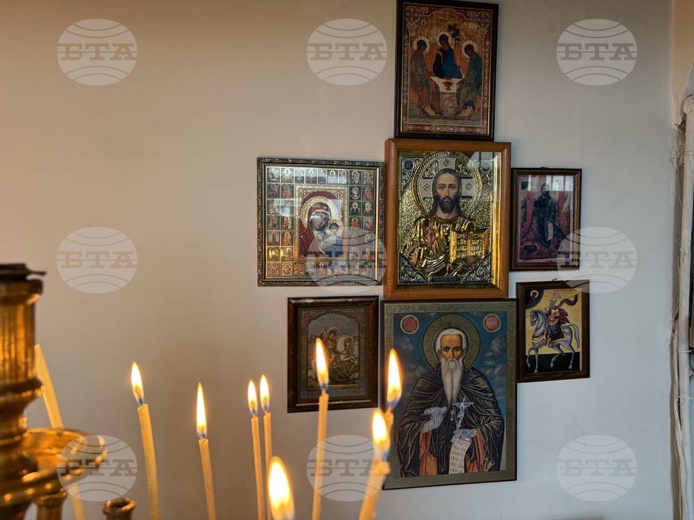 Самоков - патриарх Даниил - храм "Покров Богородичен" - литургия