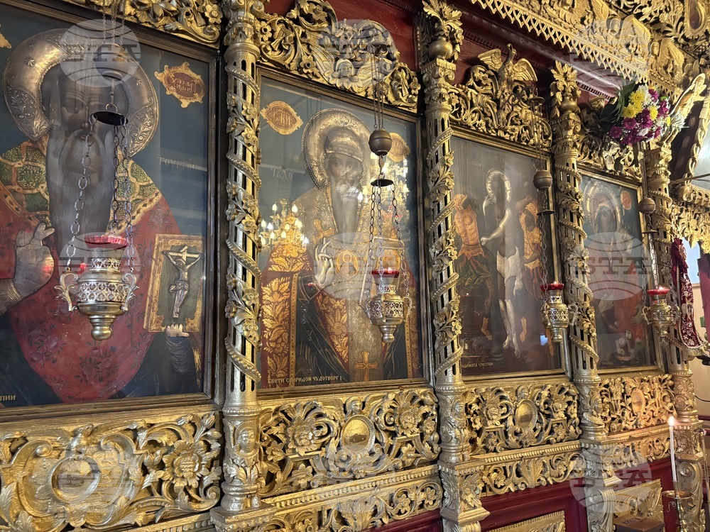 Самоков - патриарх Даниил - храм "Покров Богородичен" - литургия