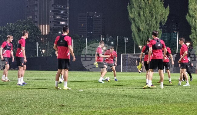 Дъжд на последната тренировка на националния отбор преди финала на турнира „FIFA Series 2026”, Доминик Янков на облекчен режим 