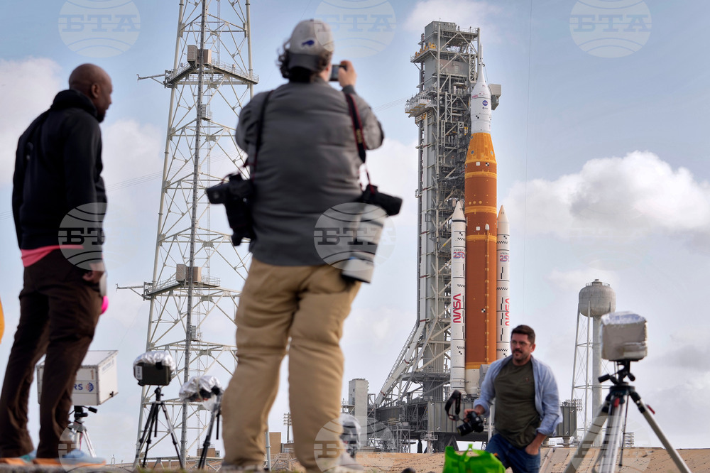 NASA Artemis Moonshot