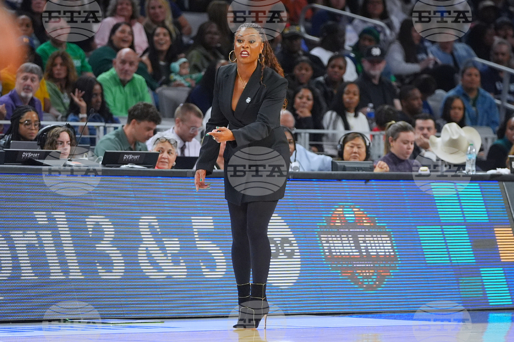 NCAA Notre Dame UConn Basketball