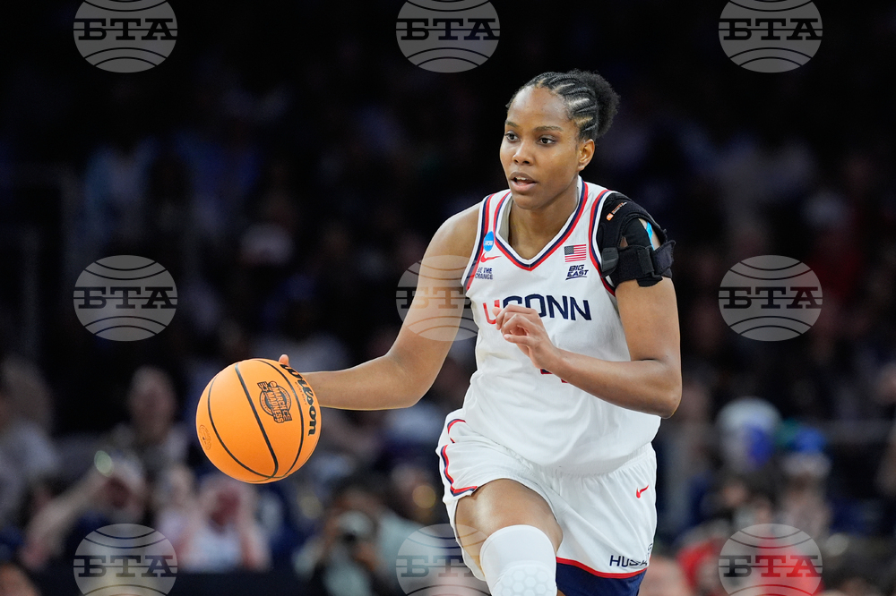 NCAA Notre Dame UConn Basketball