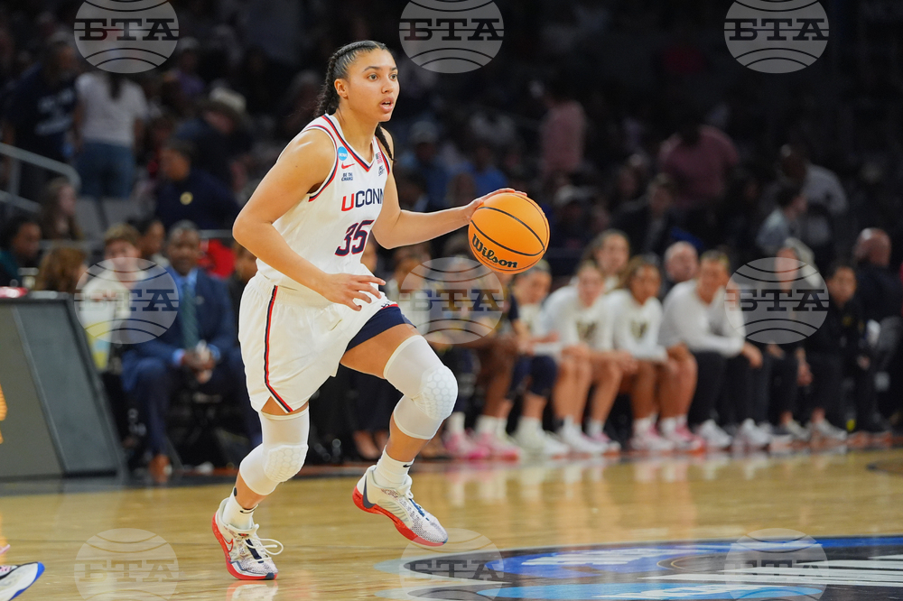 NCAA Notre Dame UConn Basketball