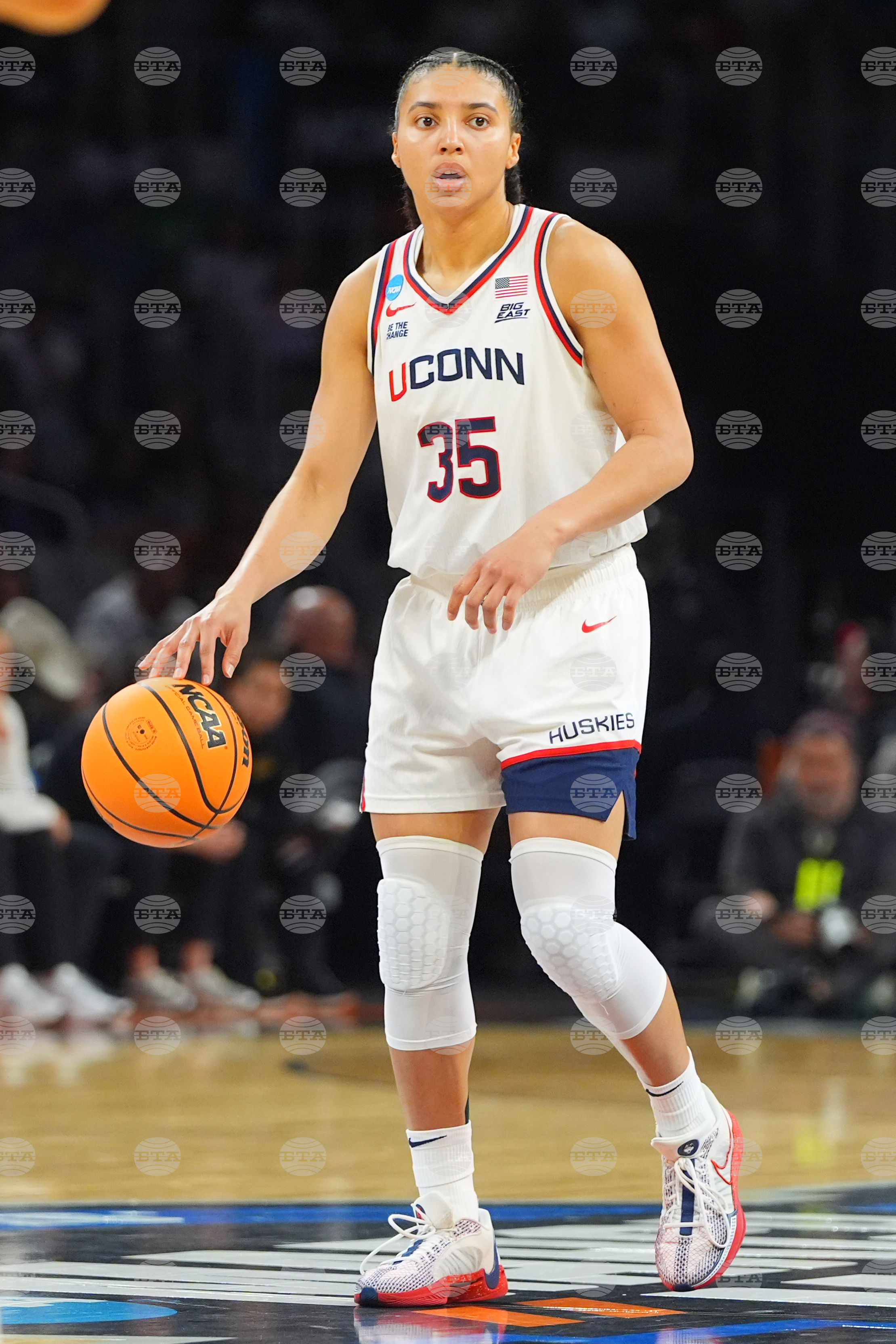 NCAA Notre Dame UConn Basketball