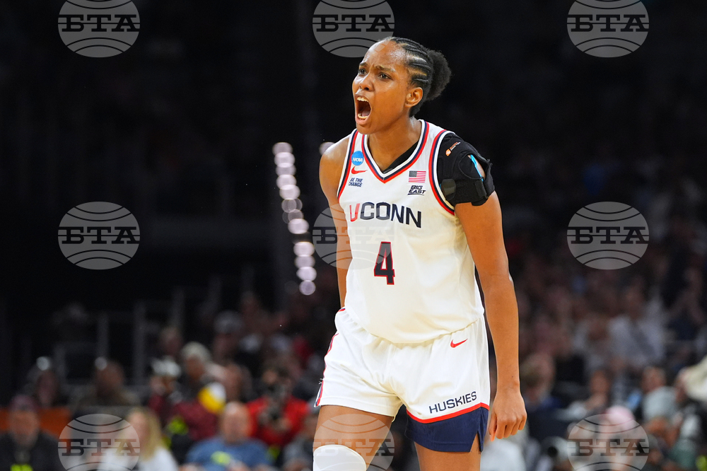 NCAA Notre Dame UConn Basketball