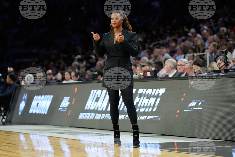 NCAA Notre Dame UConn Basketball