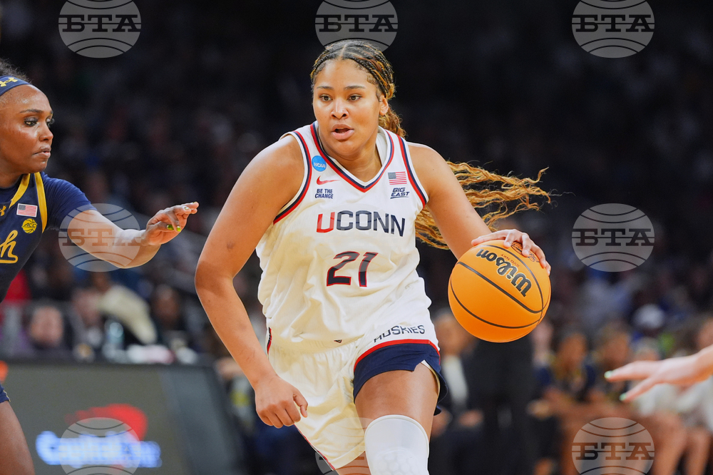 NCAA Notre Dame UConn Basketball