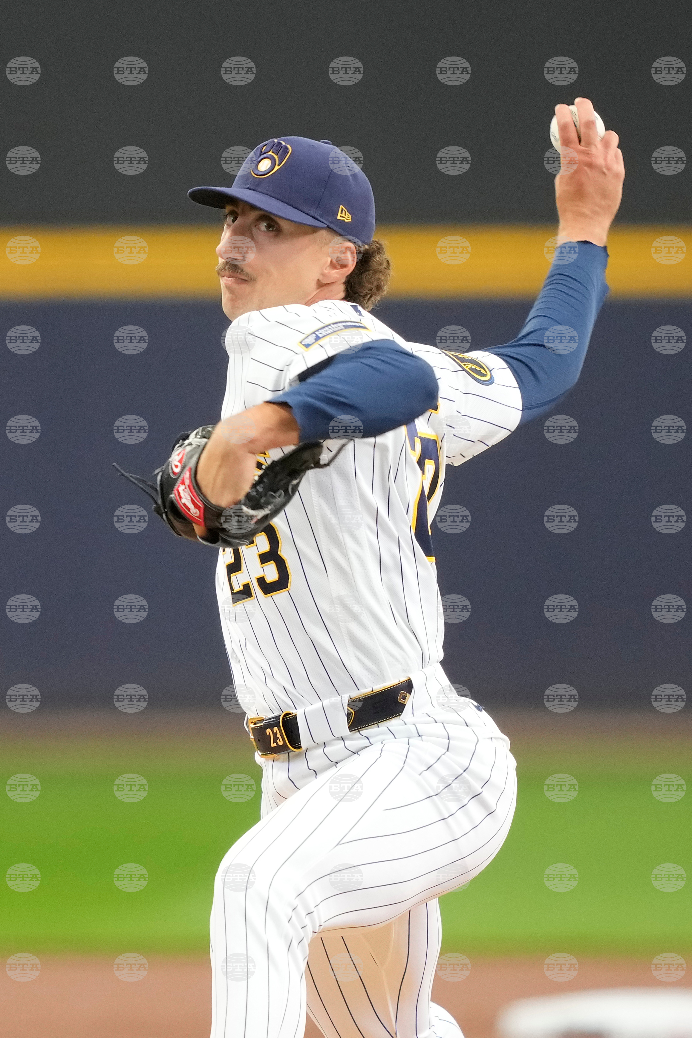 White Sox Brewers Baseball