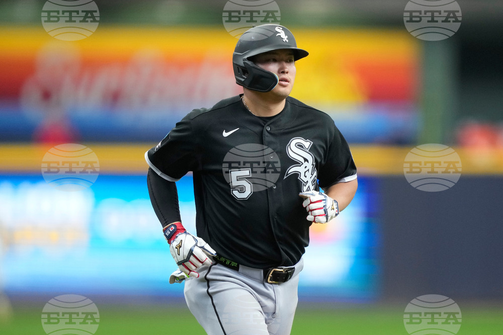 White Sox Brewers Baseball