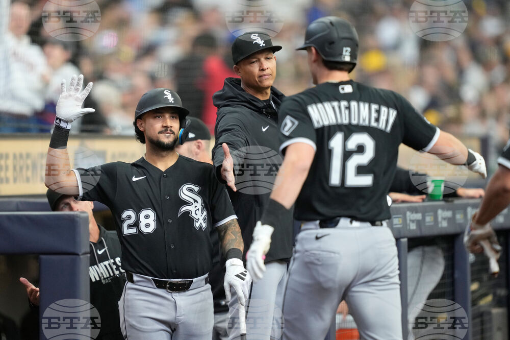 White Sox Brewers Baseball