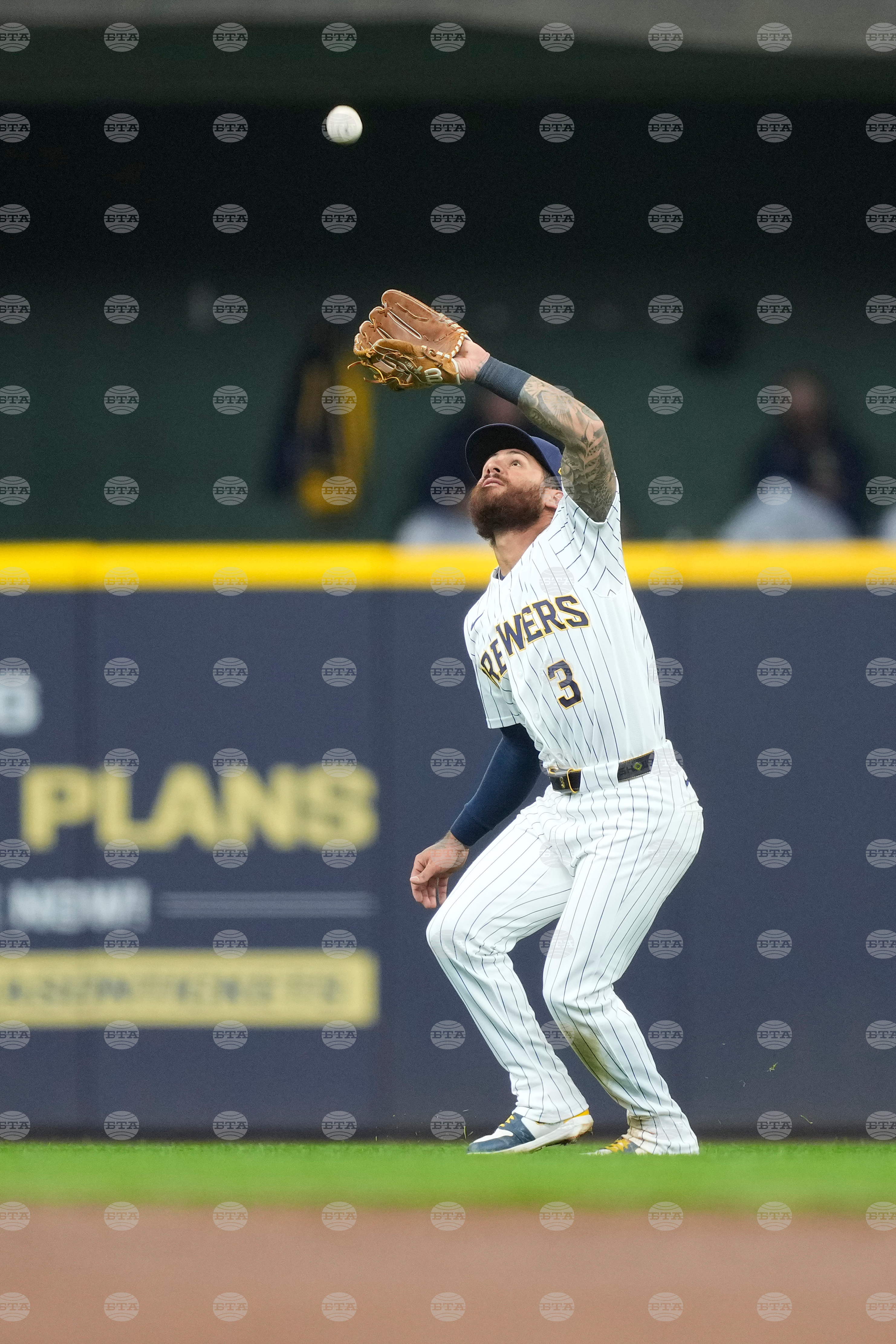 White Sox Brewers Baseball