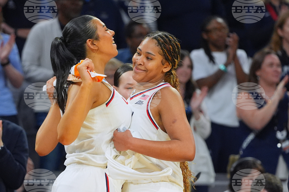 CORRECTION NCAA Notre Dame UConn Basketball