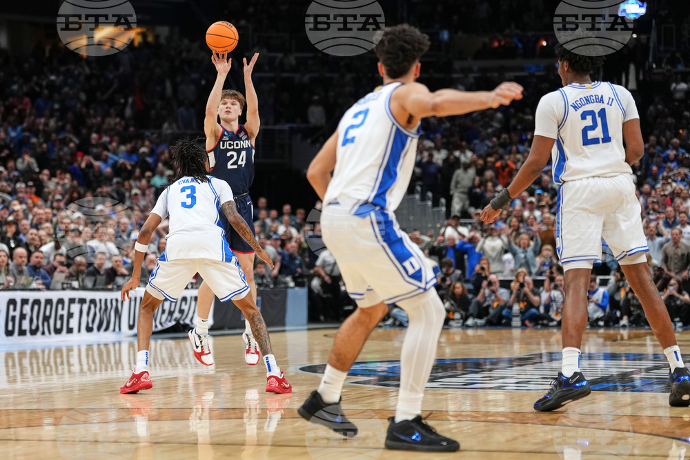 APTOPIX NCAA UConn Duke Basketball