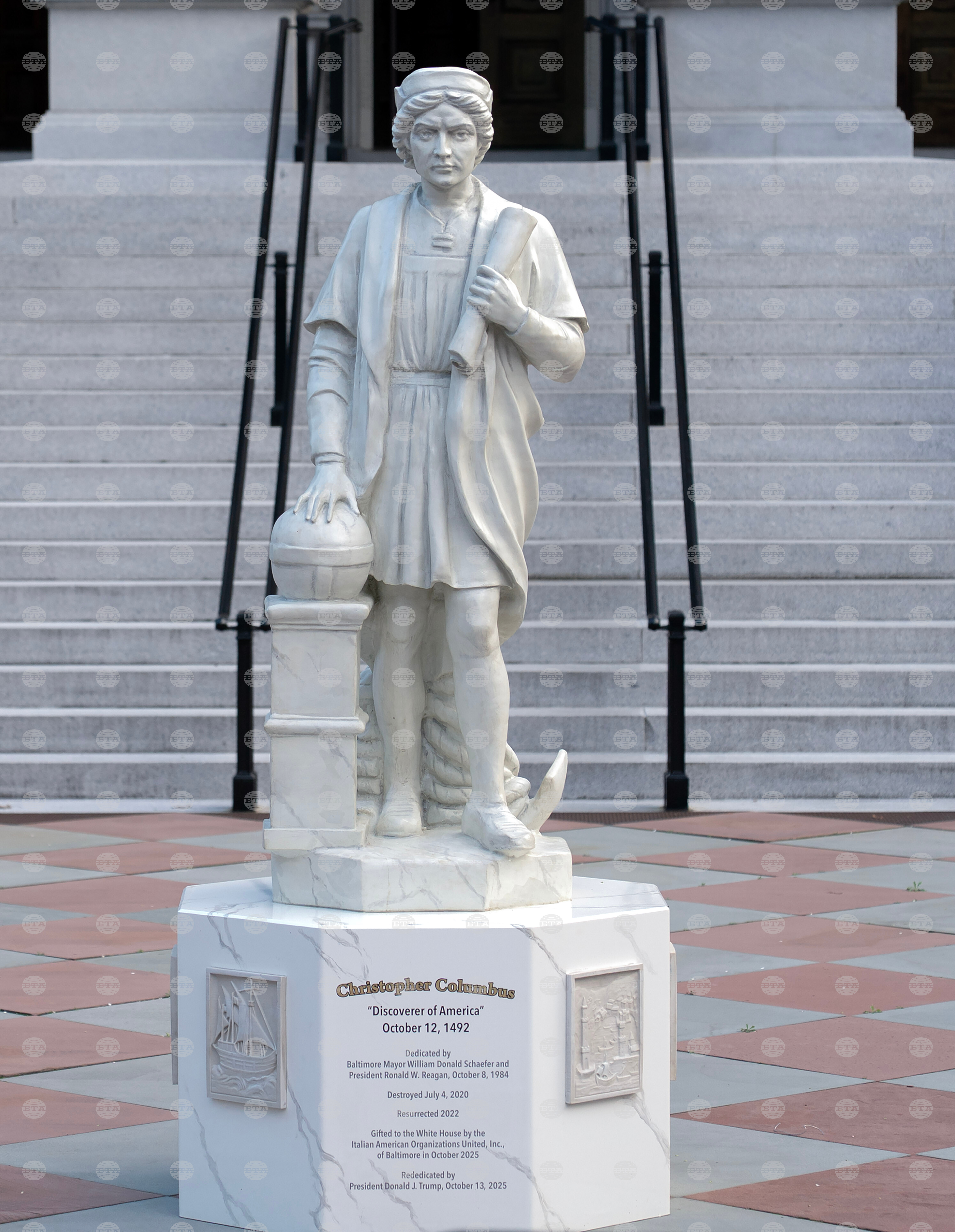 Trump Columbus Statue