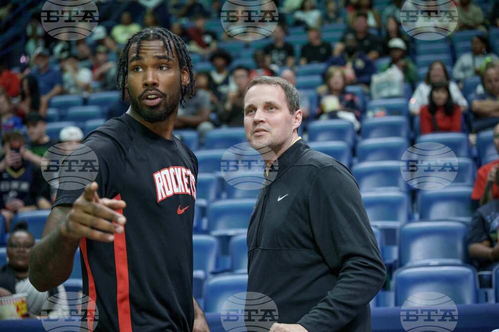 Rockets Pelicans Basketball