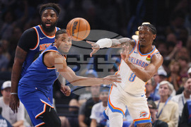 Knicks Thunder Basketball