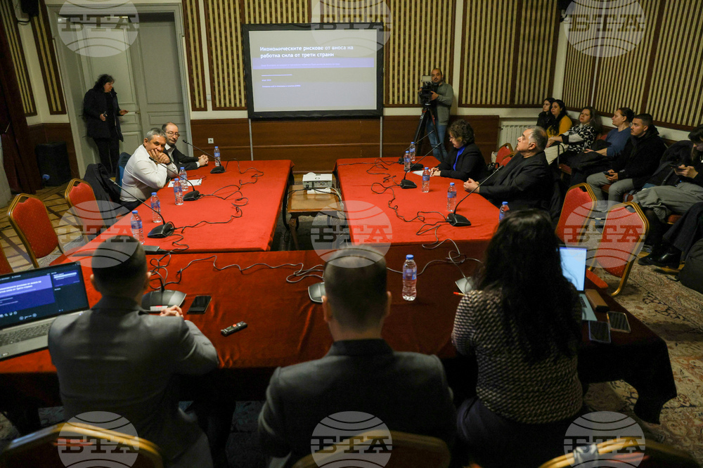 Централен военен клуб - вноса на работна ръка - кръгла маса