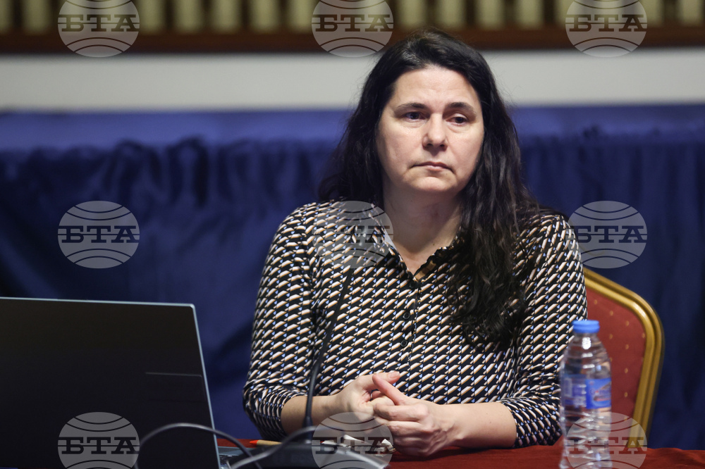 Централен военен клуб - вноса на работна ръка - кръгла маса - Атанаска Тодорова