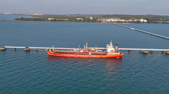 АКП: Камбоджа продължава да внася горива и газ въпреки напрежението в Близкия изток