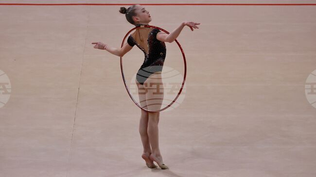 Стилияна Николова спечели сребърен медал на финала на обръч на Световната купа по художествена гимнастика в Баку