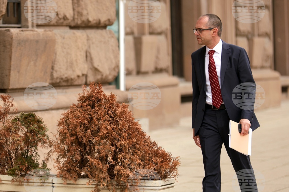 Президентство - Национална агенция за приходите - Комисия за защита на потребителите - среща - Александър Колячев