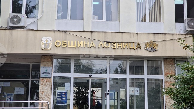 От 32 деца, подлежащи на образование в Лозница, четири са върнати в училище, останалите живеят в чужбина, отчете зам.-кметът